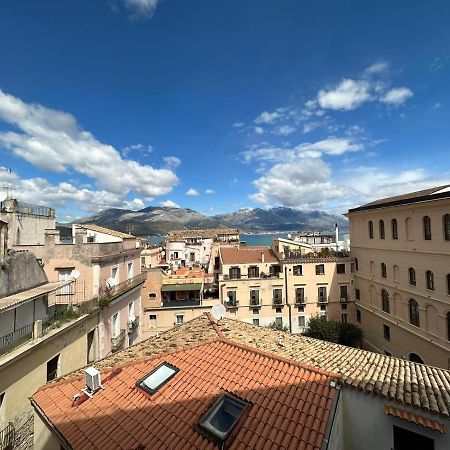 La Finestra Sul Duomo Apartman Gaeta Kültér fotó