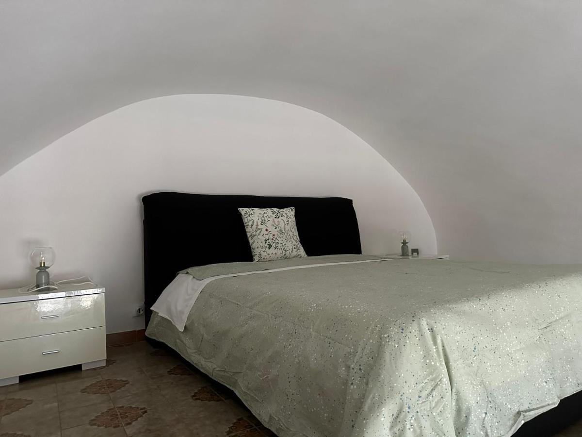 La Finestra Sul Duomo Apartman Gaeta Kültér fotó