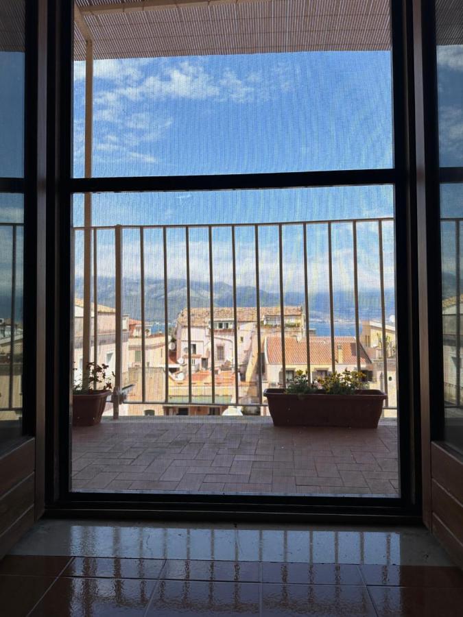 La Finestra Sul Duomo Apartman Gaeta Kültér fotó